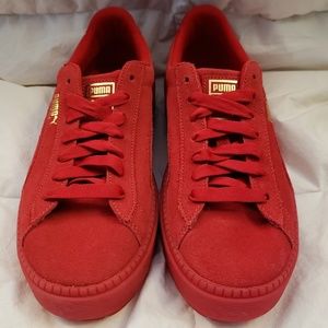Puma Suede Platform Trace Valentines Day *SOLD*